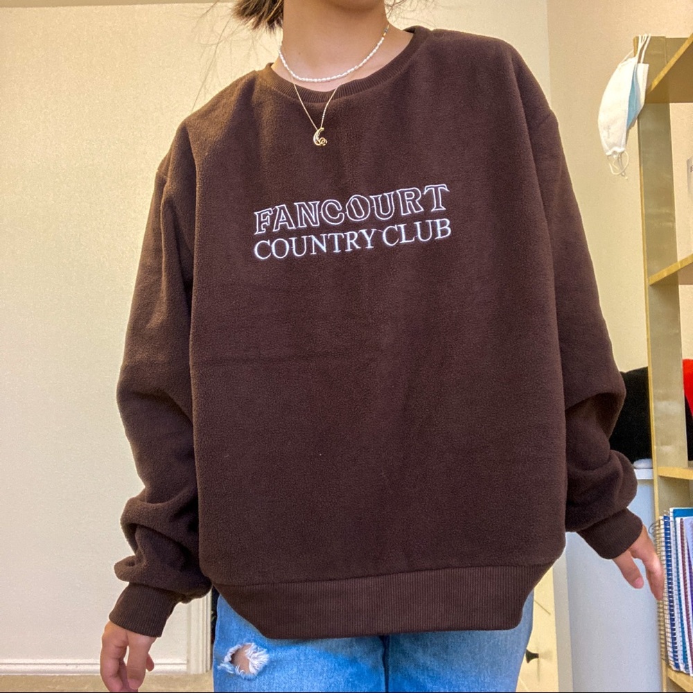 brown fleece sweatshirt